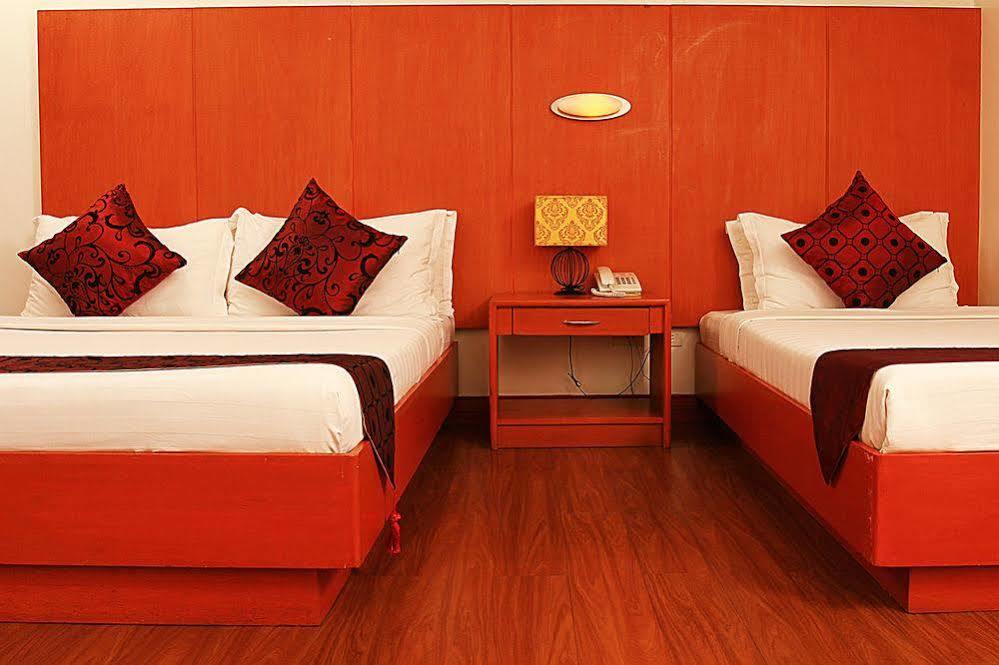 Nagaland Hotel Buitenkant foto